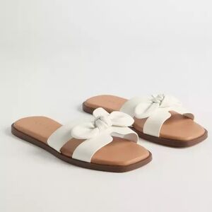 Torrid Bow Slides Sandals in White - 9.5 Wide